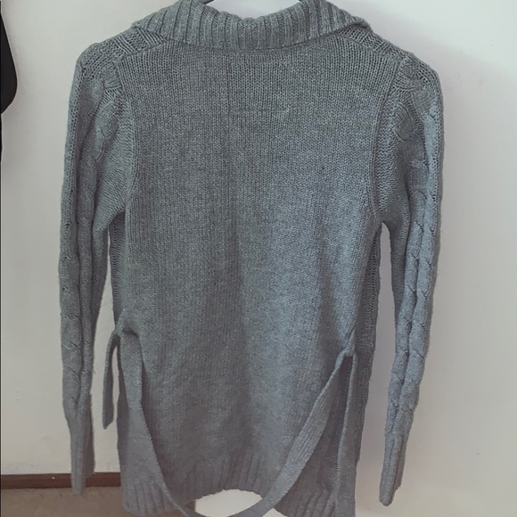 Cardigan - Picture 2 of 5